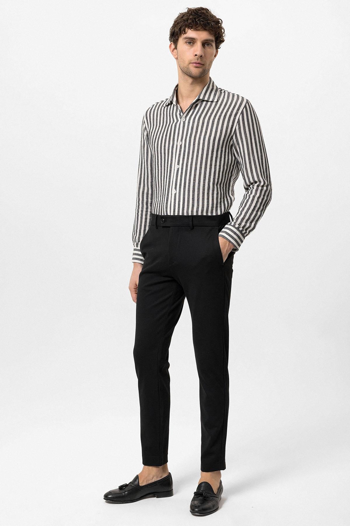 Men's Black High-Waisted Buckle Detail Relaxed Fit Pants