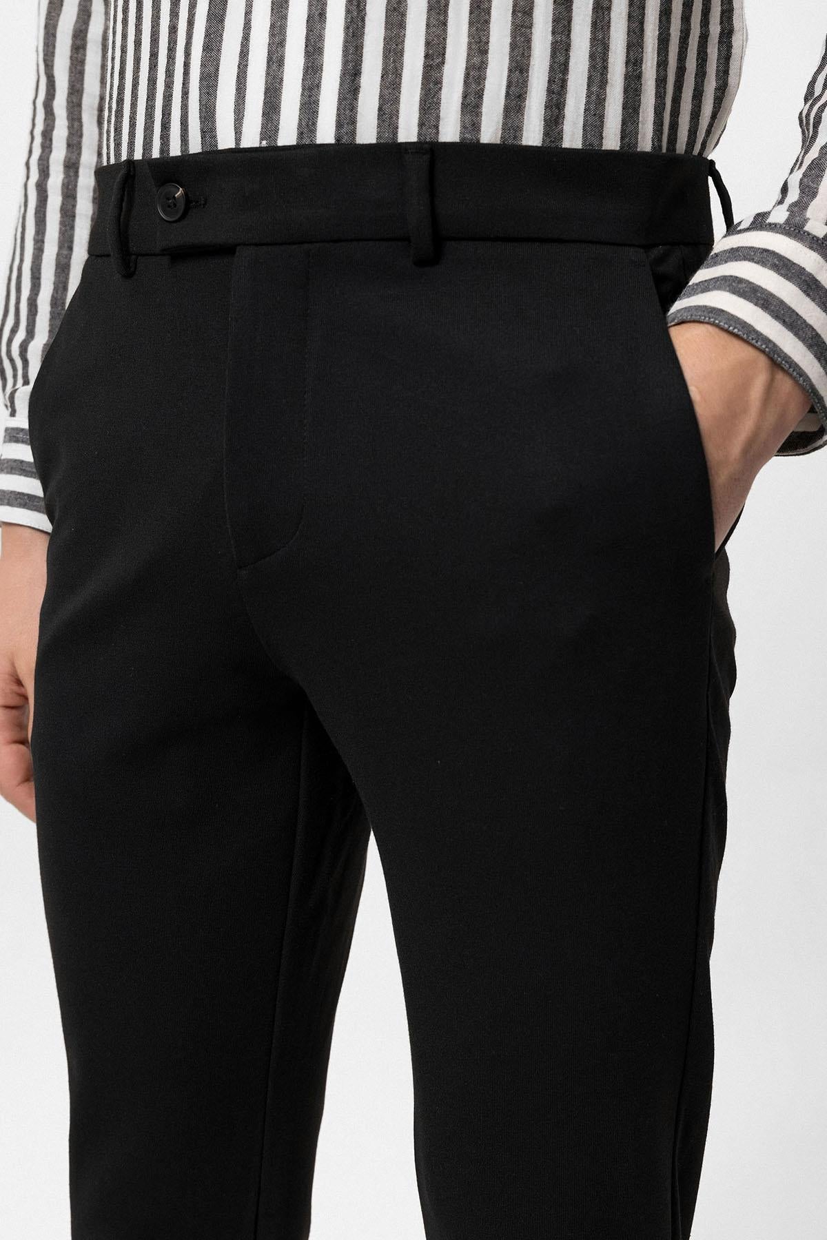 Men's Black High-Waisted Buckle Detail Relaxed Fit Pants