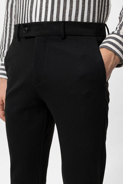 Men's Black High-Waisted Buckle Detail Relaxed Fit Pants