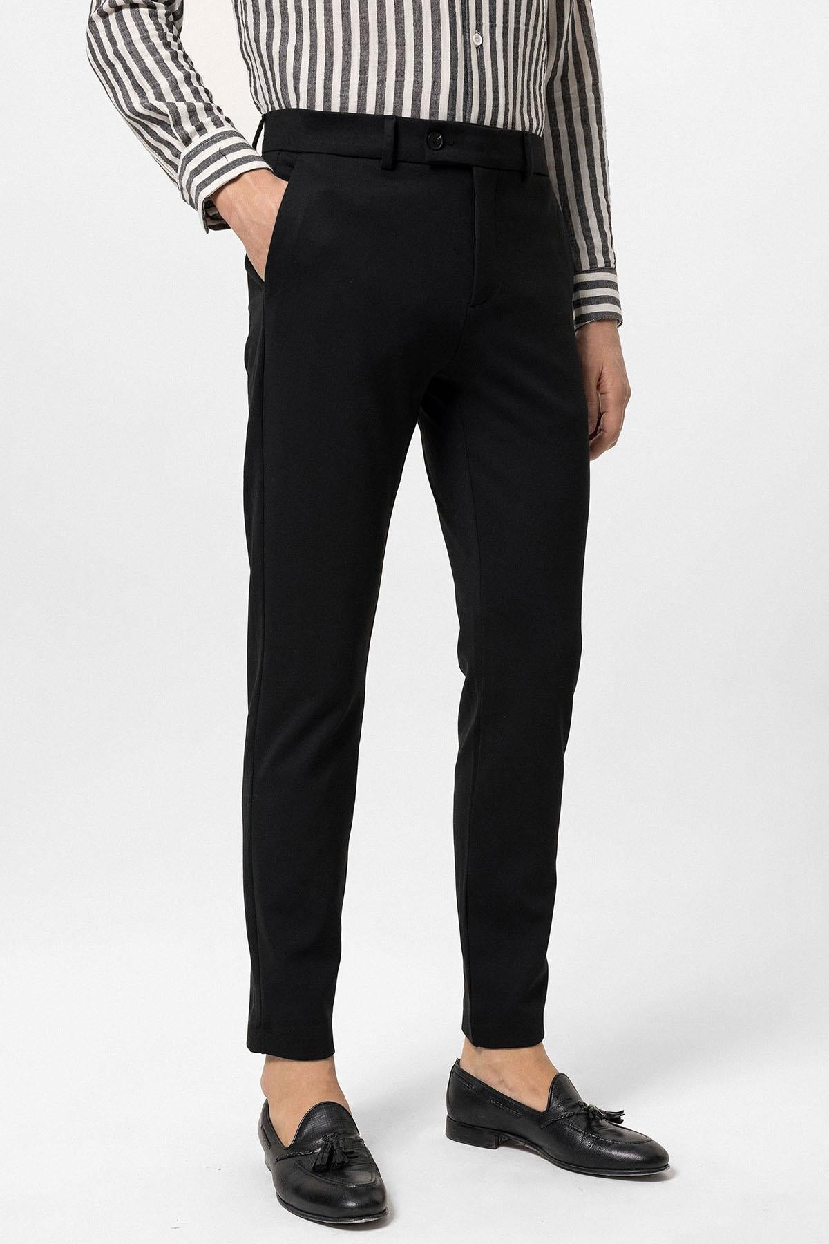 Men's Black High-Waisted Buckle Detail Relaxed Fit Pants