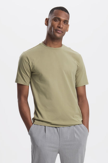 Versatile Essential T-Shirt Set: 3-Pack Mix & Match