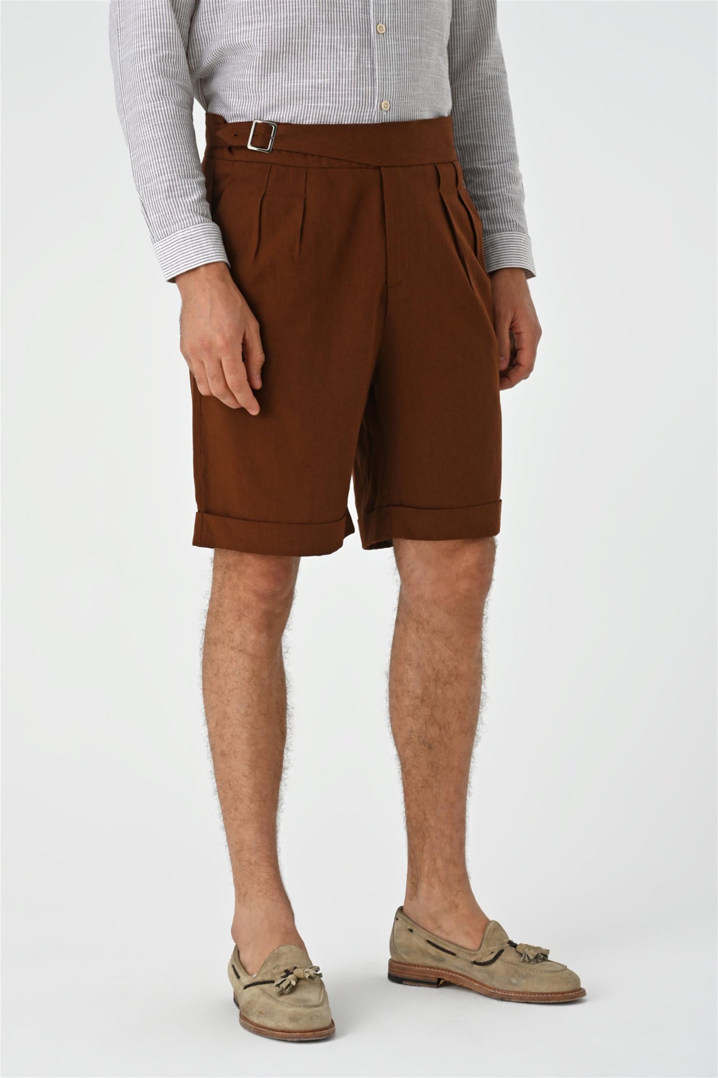 Men's Brown Buckle Detailed Pleated Shorts