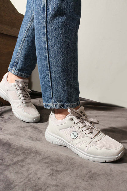 Men's Light Gray Athletic Sneakers with Breathable Mesh