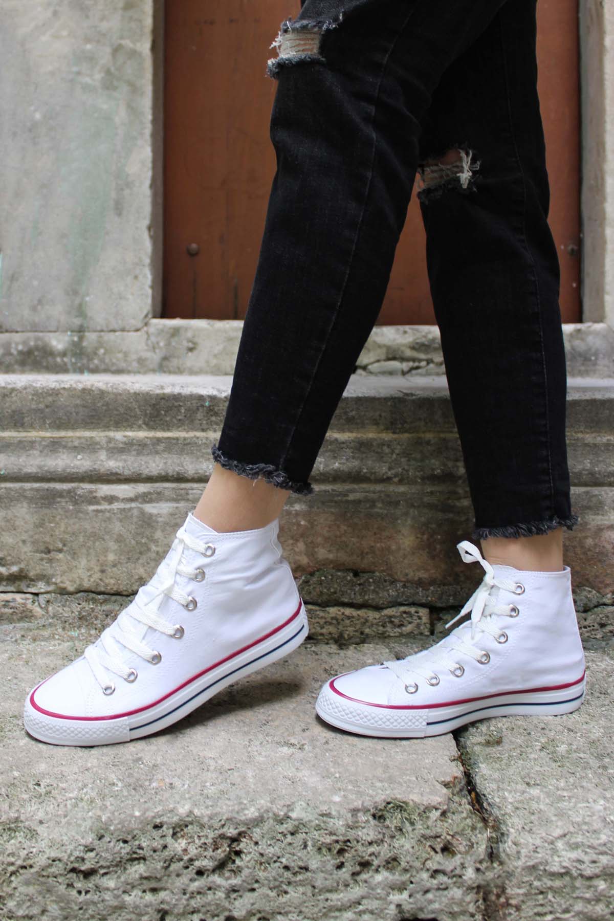 KOALA SYDNEY Men's White High-Top Canvas Sneakers with Red Stripe Detail