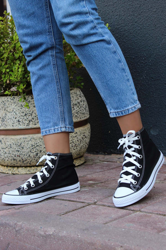 Men's Black High-Top Canvas Sneakers with White Laces