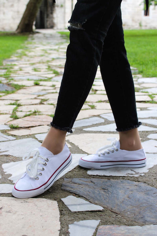 KOALA SYDNEY Men's White Canvas Low-Top Sneakers with Red Stripe Detail
