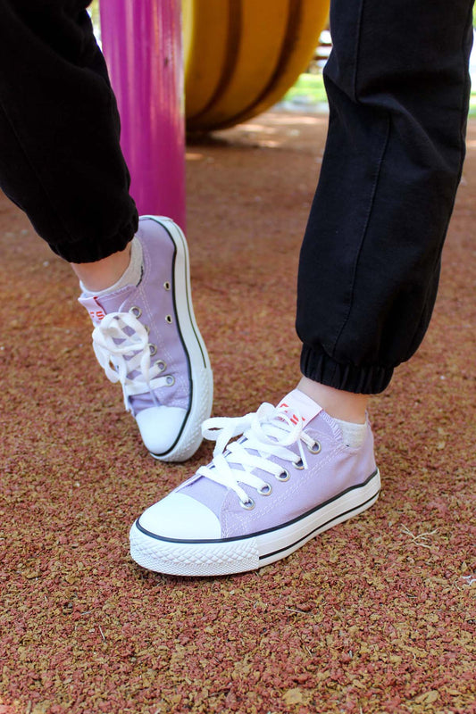 Men's Light Purple Canvas Low-Top Sneakers with White Laces