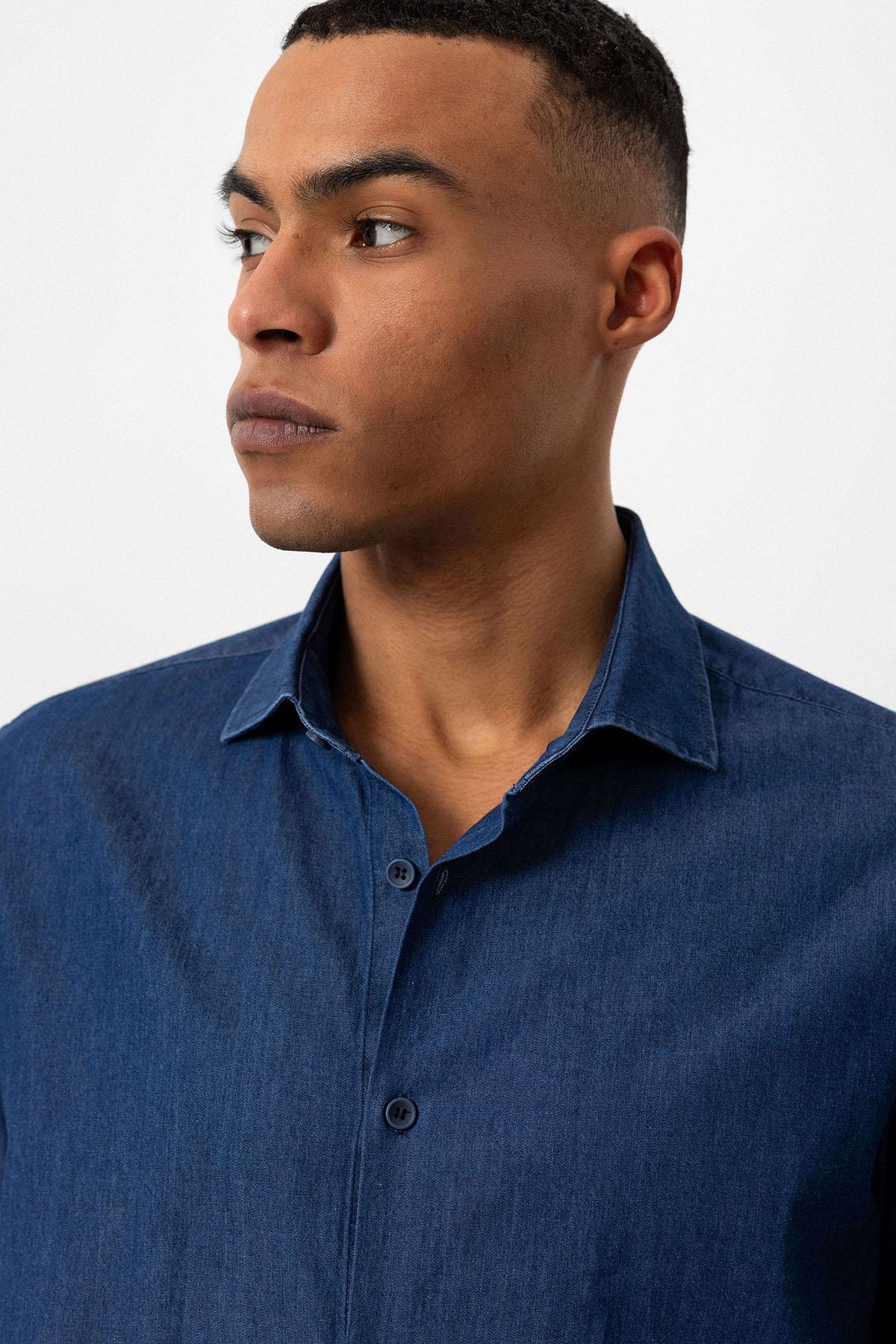 Men's Navy Blue Long-Sleeve Denim Shirt