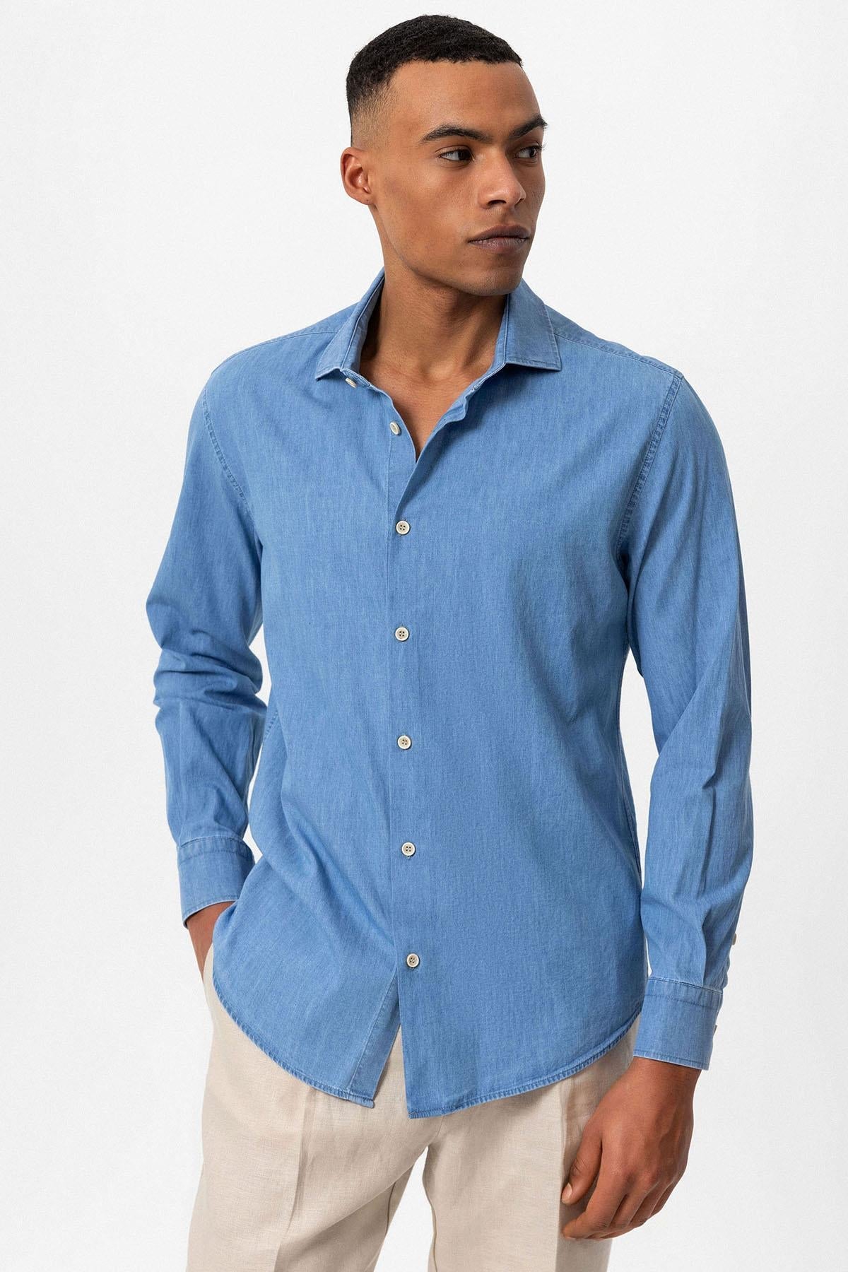 Men's Light Blue Long-Sleeve Denim Shirt