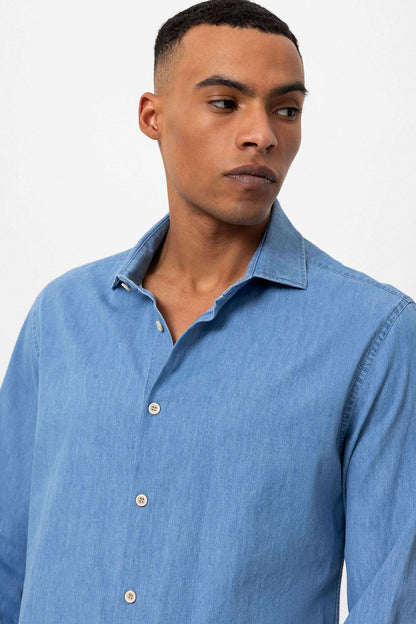 Men's Light Blue Long-Sleeve Denim Shirt