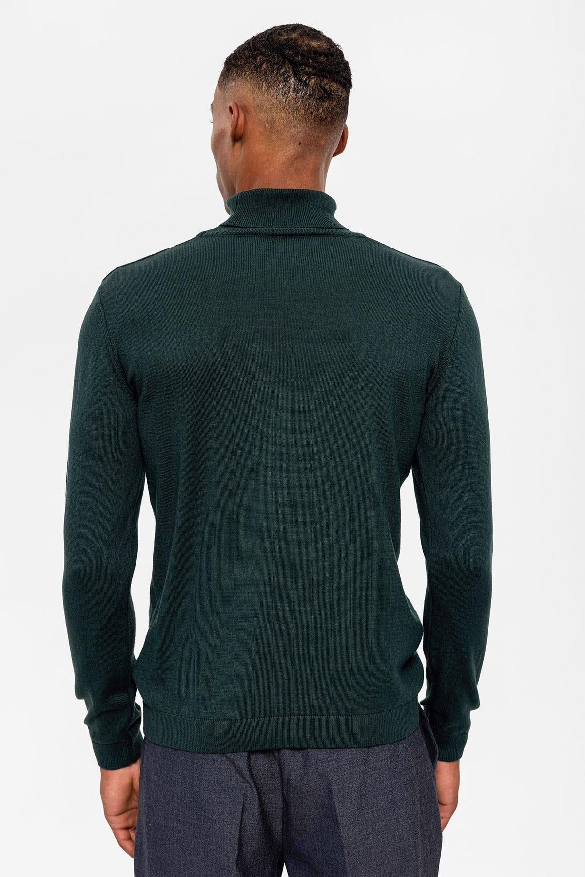 Green Turtleneck Men's Knit Sweater