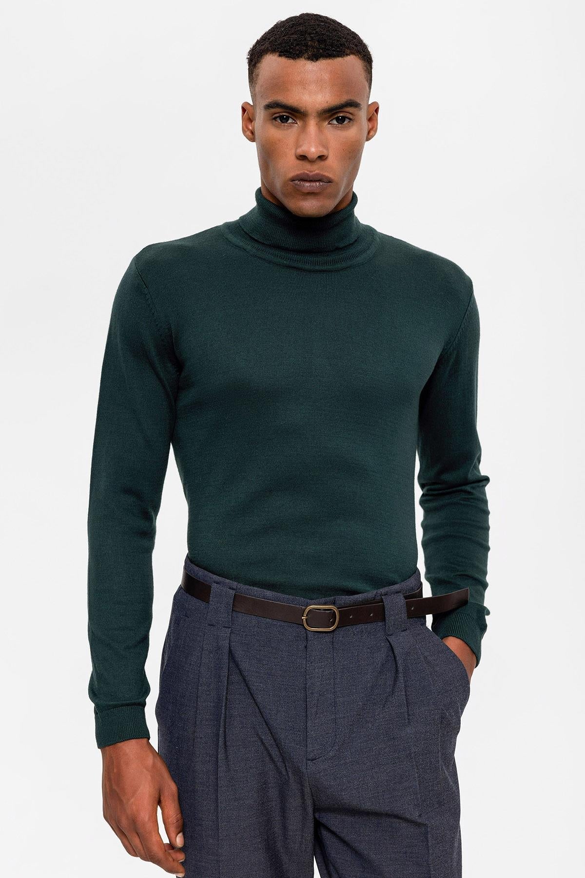 Green Turtleneck Men's Knit Sweater