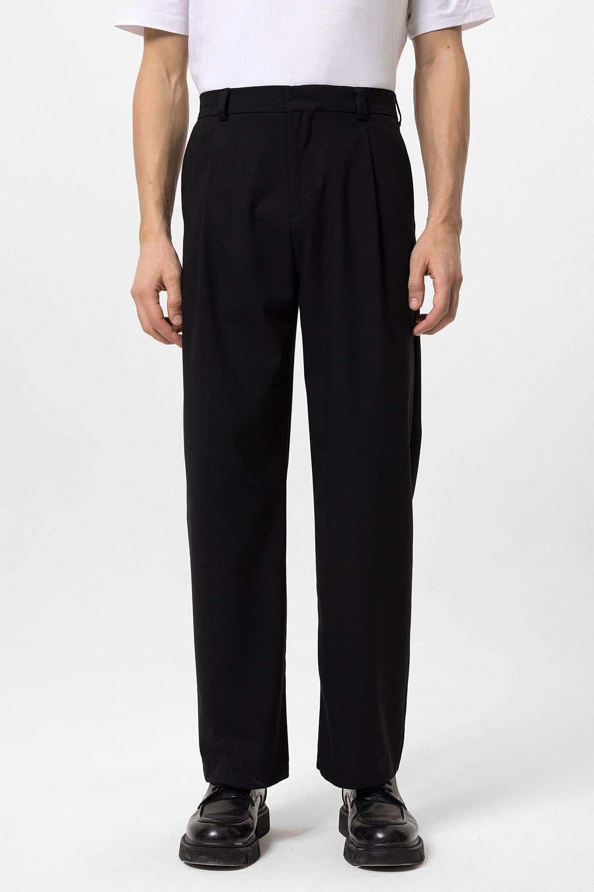 Men's Black High-Waisted Baggy Pants