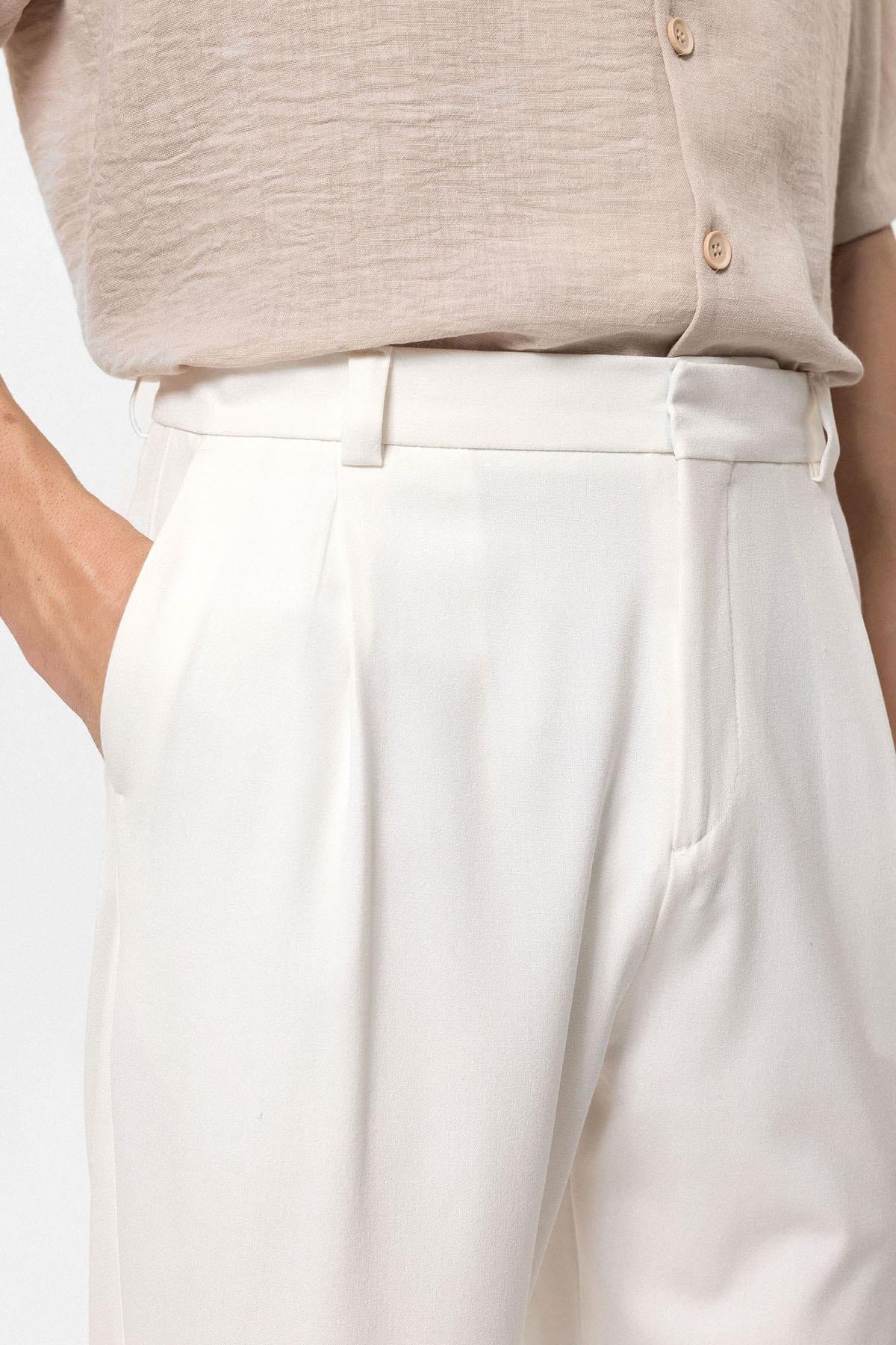 Men's Ecru High-Waisted Baggy Pants