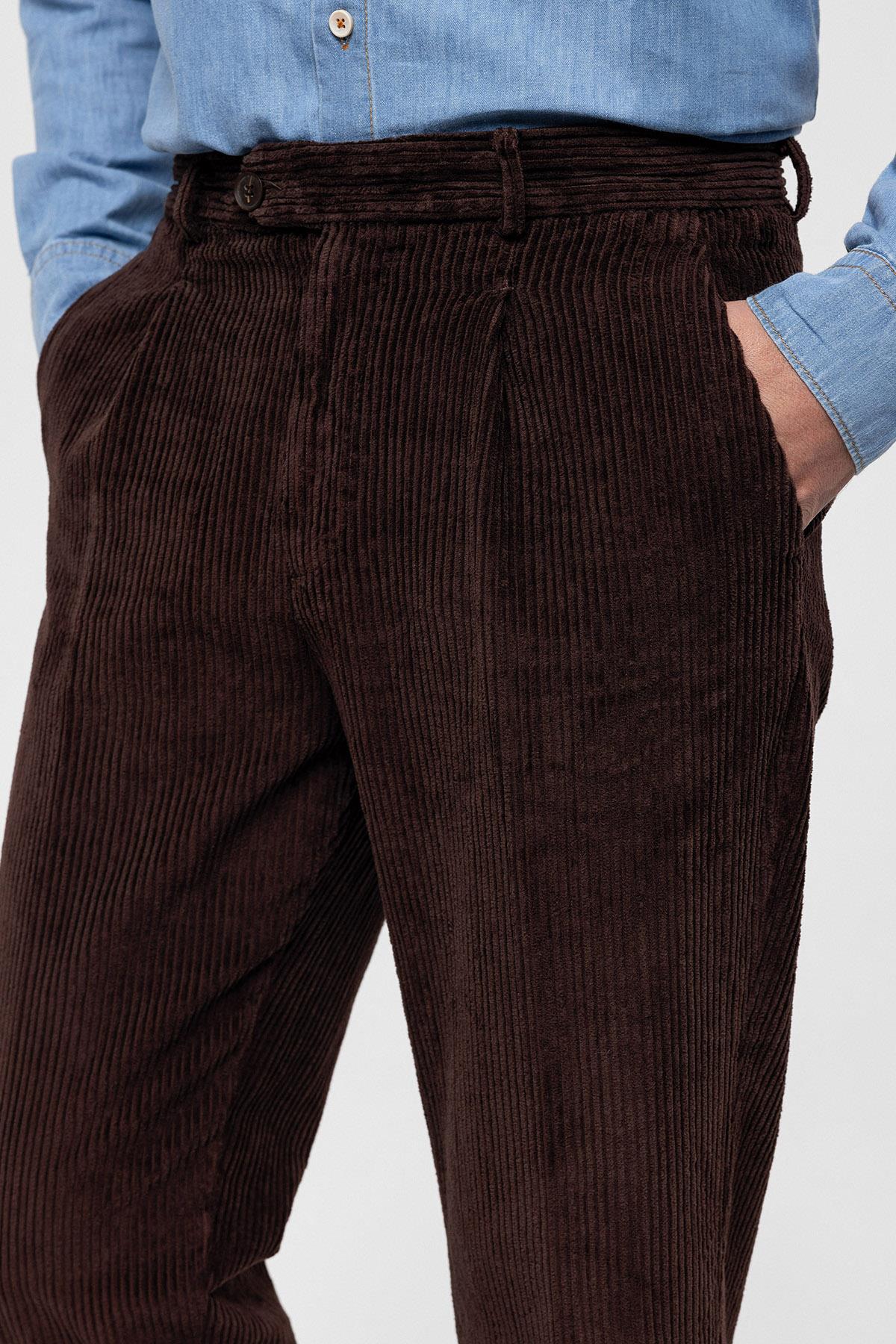 Men's Dark Brown High Waist Pleated Velvet Trousers