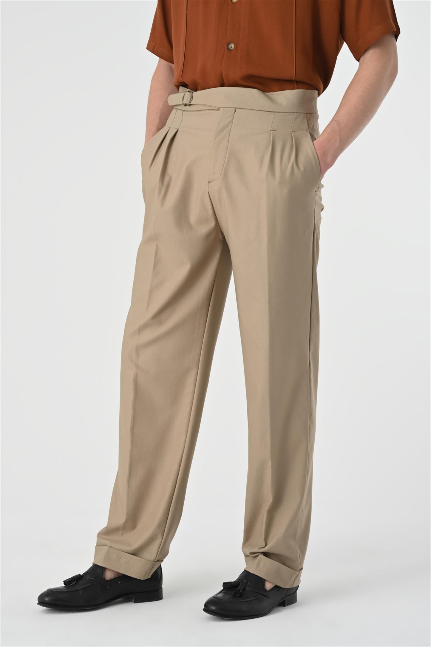 Men's Dark Beige High Waist Buckle Detail Pleated Trousers