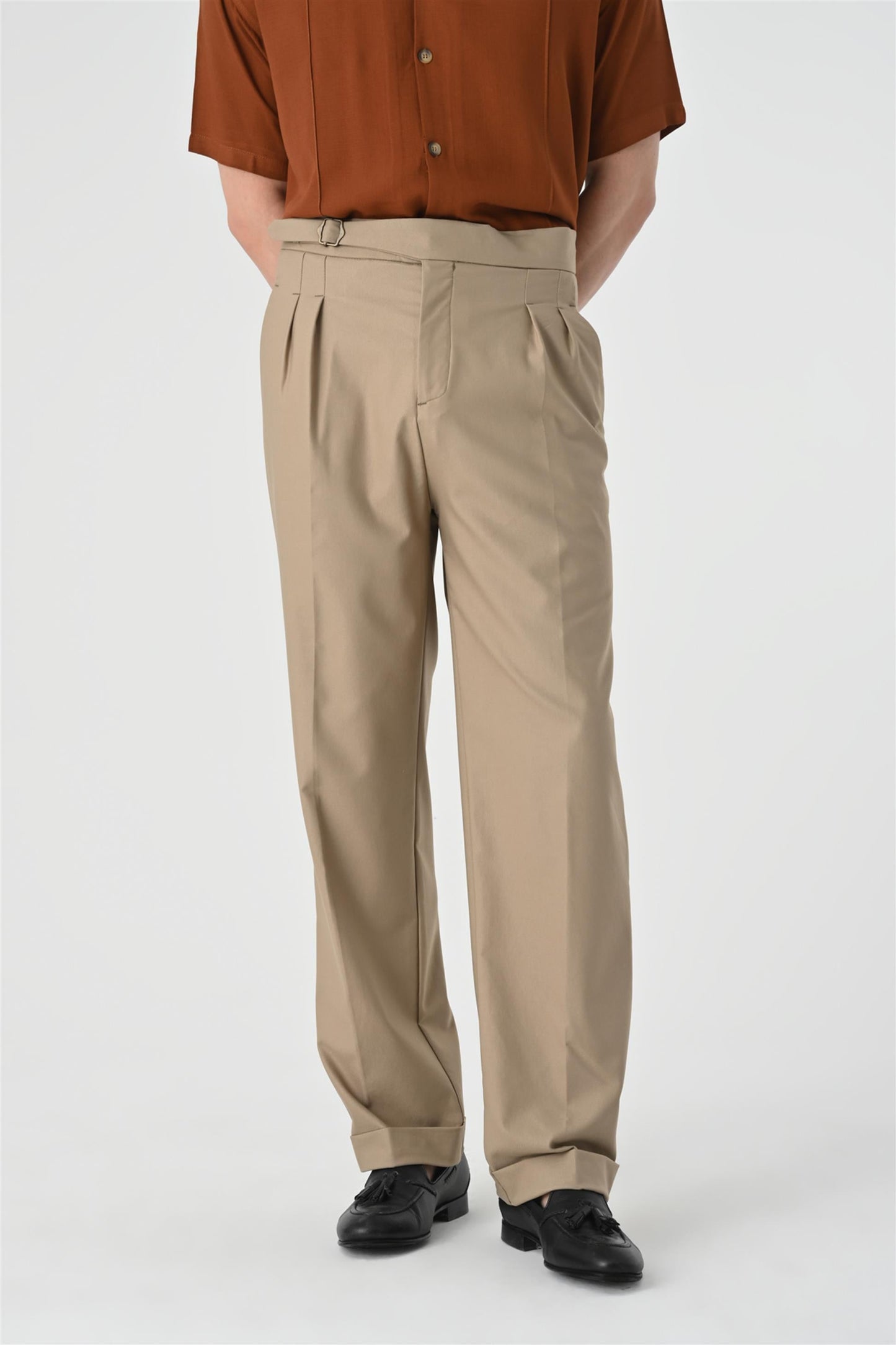 Men's Dark Beige High Waist Buckle Detail Pleated Trousers