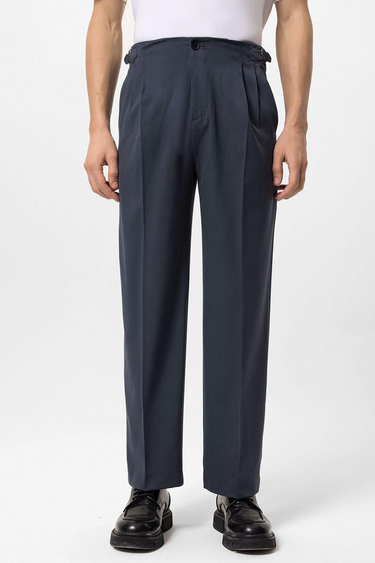 Men's Smoked High-Waisted Buckle Detail Relaxed Fit Pants